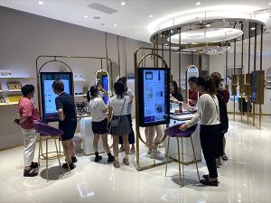 银泰“云店”入驻衢州东方商厦店里下单包邮到家近5000个一线品牌