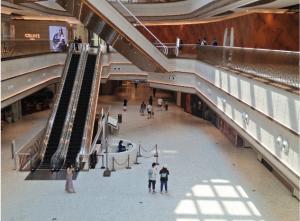 上海大型购物中心全面复业进入倒计时环球港、太古里、豫园商城等提前恢复线下
