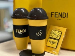 十几元就能拥有FENDI？喜茶与高奢品牌联名爆火出圈