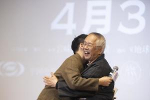 宫崎骏新作《你想活出怎样的人生》上海首映礼,中文版配音演员都有谁?