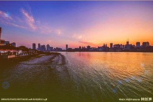中骏集团：去年销售1045亿元，未完成1200亿元目标