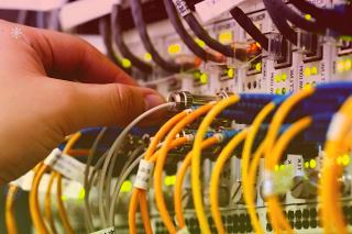 受芯片供应短缺和原材料价格上涨影响前三季度整个汽车行业增收不增利