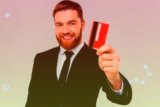 莱绅通灵“夺权大戏”告一段落，沈东军辞职马骏出任董事长，但新的斗争或将继