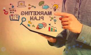 拼多多美股盘前跌幅扩大至15%