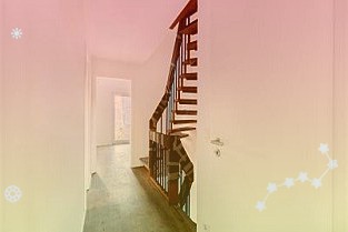 协鑫能科：目前公司储能项目涉及的设备主要通过外部采购